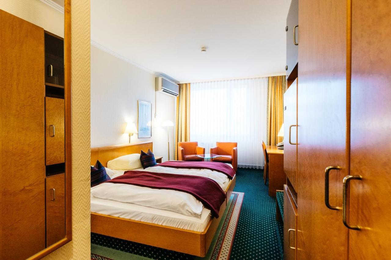 Consul Retro Hotell Bonn Exteriör bild