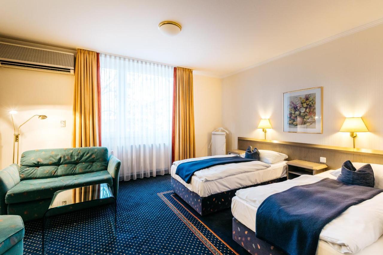 Consul Retro Hotell Bonn Exteriör bild