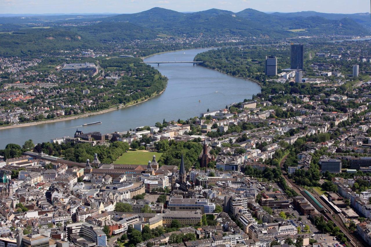 Consul Retro Hotell Bonn Exteriör bild